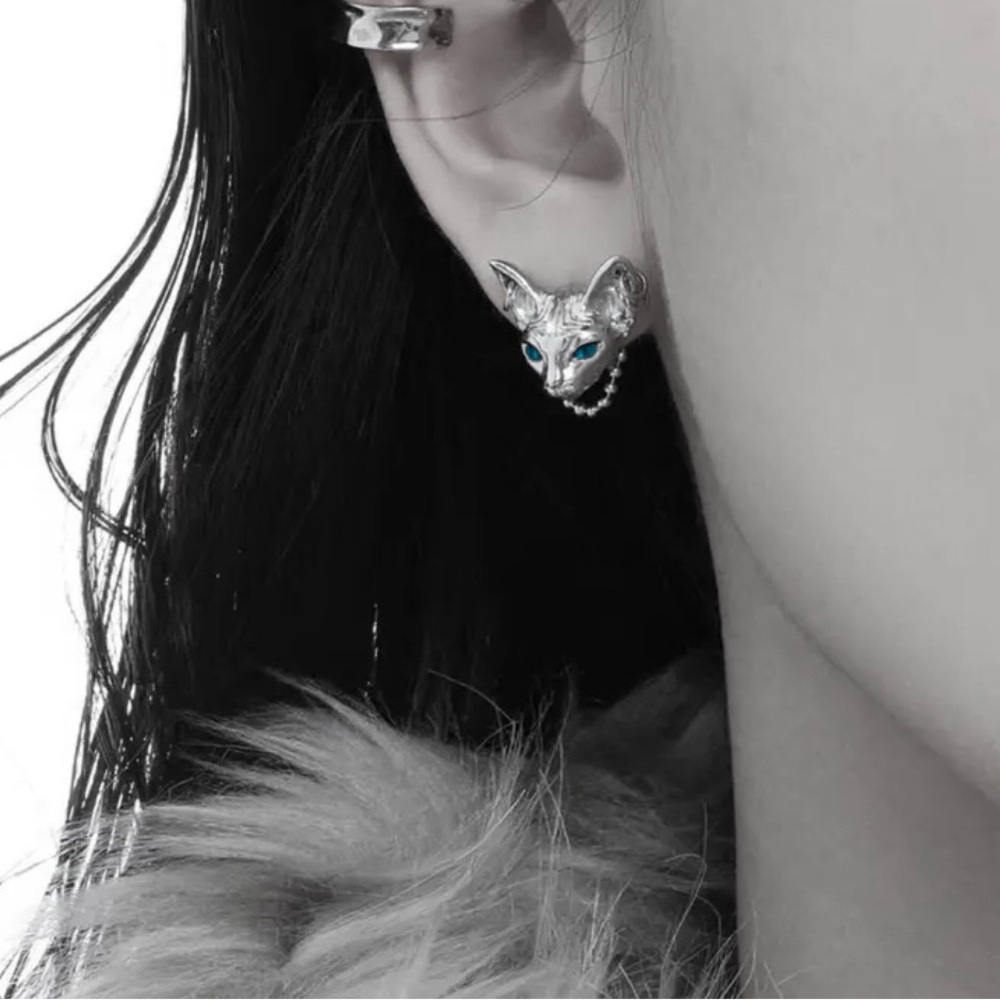 “Punk Bastet” Egyptian Goddess Sphynx Feline Hairless/Shorthair Cat Steel Studs - Picture 14 of 16